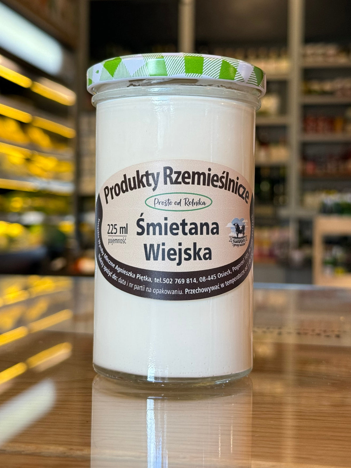 ŚMIETANA PEŁNOTŁUSTA NIEPASTERYZOWANA